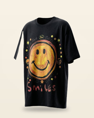 Smiley Graphic Oversized Fit Tee